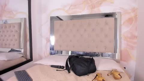 Ainaah  online show from 02/02/26, 11:09