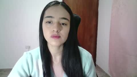 Snapshot of aineangeel chatting on 09/10/25, 12:21 AINE online show from 09/10/25, 12:21