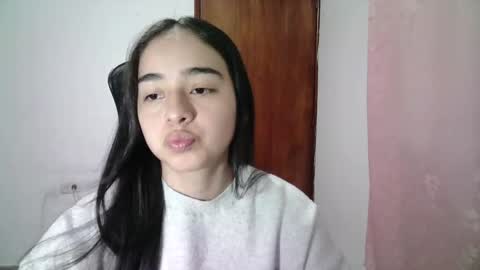 Snapshot of aineangeel chatting on 10/09/25, 12:19 AINE online show from 10/09/25, 12:19