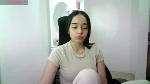 Snapshot of aineangeel chatting on 06/25/26, 02:44 AINE online show from 06/25/26, 02:44