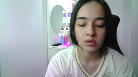 Snapshot of aineangeel chatting on 07/25/26, 12:53 AINE online show from 07/25/26, 12:53