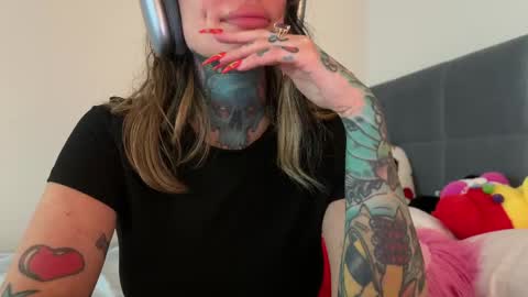 Airgead online show from 04/23/26, 05:15