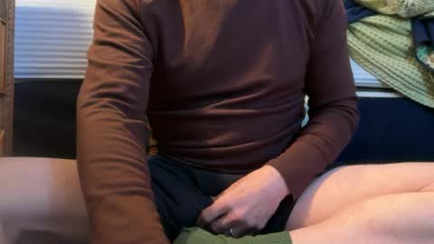 Snapshot of airier chatting on 05/04/26, 12:12 airier online show from 05/04/26, 12:12