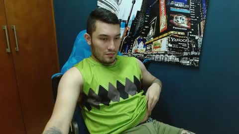 Snapshot of airon_blade chatting on 01/25/25, 10:18 A I R O N online show from 01/25/25, 10:18