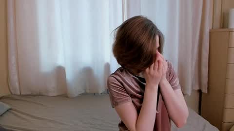 Sofia help me get 50 thumbs up online show from 05/18/26, 05:24