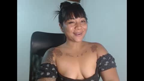 Snapshot of aisha_brownn chatting on 12/23/24, 11:49 Aisha online show from 12/23/24, 11:49