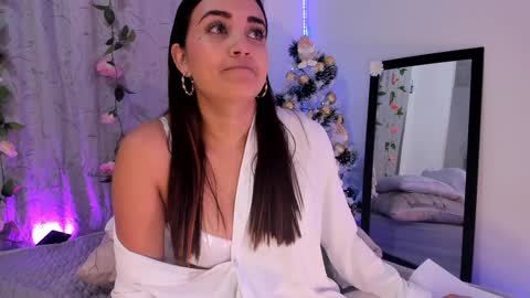 Aisha online show from 12/29/24, 03:13