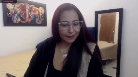 aisha_french online show from 01/15/26, 03:16