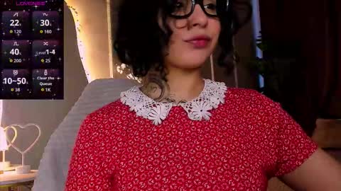 Aisha online show from 02/11/26, 06:51