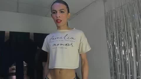 Snapshot of aisha_hotts777 chatting on 05/28/26, 08:28 Aisha online show from 05/28/26, 08:28