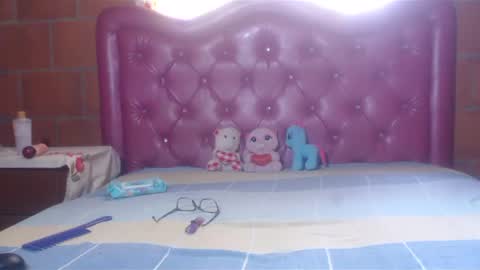 aisha koswell3 online show from 02/16/25, 02:10