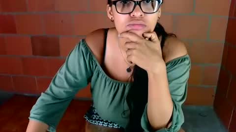 aisha koswell3 online show from 11/14/25, 01:32