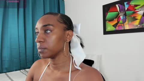 Snapshot of aisha_w10 chatting on 01/09/25, 12:30 Aisha online show from 01/09/25, 12:30