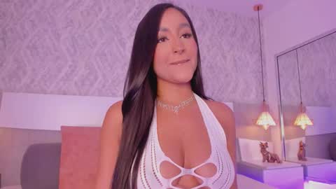 Snapshot of aishapeyton chatting on 11/08/25, 05:23 Aisha online show from 11/08/25, 05:23