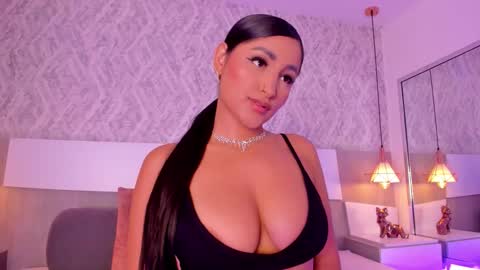 Snapshot of aishapeyton chatting on 11/22/25, 02:49 Aisha online show from 11/22/25, 02:49