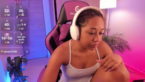 Snapshot of aisharose_ chatting on 02/28/25, 01:05 Aisha online show from 02/28/25, 01:05