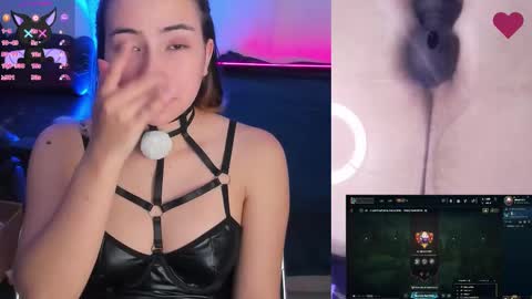 aishelyng20 online show from 10/30/25, 10:43