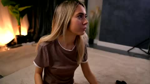 Aish online show from 04/21/26, 10:21