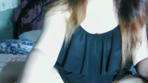 Snapshot of aislahrose chatting on 01/15/25, 03:33 rosie online show from 01/15/25, 03:33