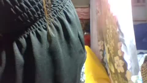 Snapshot of aislahrose chatting on 02/23/25, 03:08 rosie online show from 02/23/25, 03:08