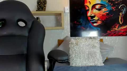 little aitana  online show from 02/18/26, 03:35