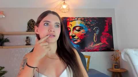 little aitana  online show from 02/20/26, 06:26