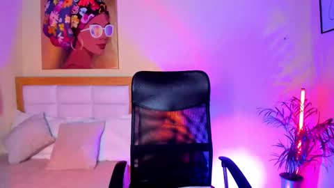 Aitana Brown online show from 02/13/26, 09:33