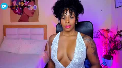 Aitana Brown online show from 05/19/26, 10:05