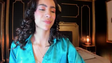 Aitana online show from 12/18/25, 12:11