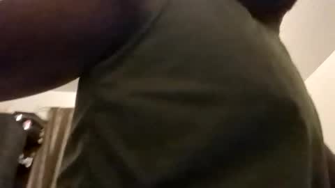 Snapshot of aj297914 chatting on 10/28/25, 06:50 aj297914 online show from 10/28/25, 06:50