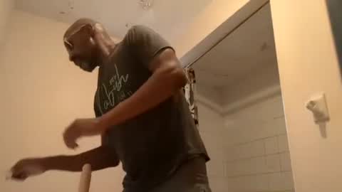 aj297914 online show from 02/23/26, 08:06