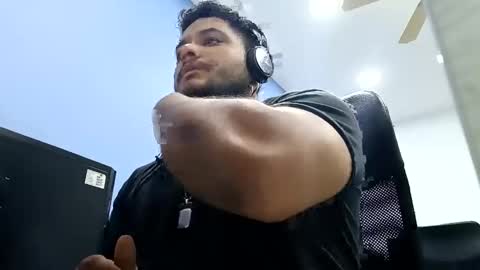 Snapshot of aj_cooper90_ chatting on 02/01/25, 05:07 Esteban online show from 02/01/25, 05:07