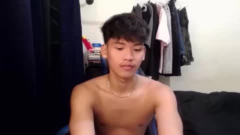 aj_daksxx online show from 04/14/26, 03:23