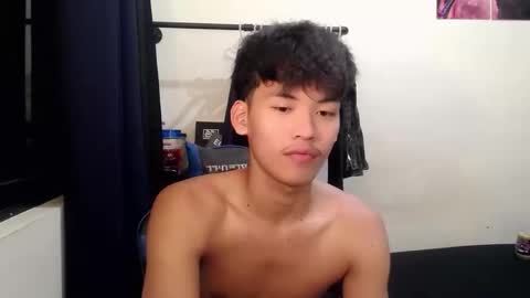 aj_daksxx online show from 04/19/26, 01:54