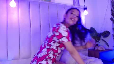 aji_golds online show from 04/23/26, 07:05