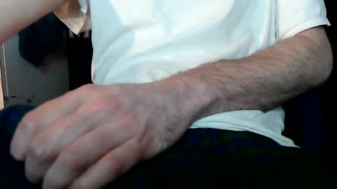 Snapshot of ajl080 chatting on 03/01/25, 12:39 aj online show from 03/01/25, 12:39
