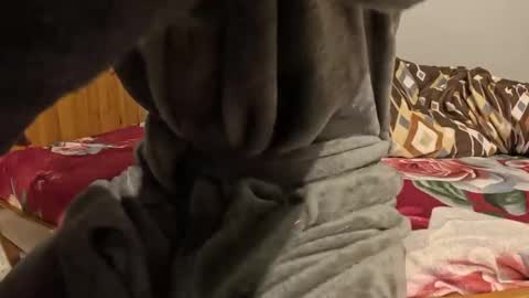 ajumarshal001648180 online show from 10/22/25, 08:58