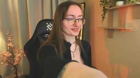 akaheby online show from 04/07/26, 01:55