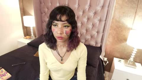 Snapshot of akane_uwu chatting on 02/25/25, 04:42 A K A N E U W U online show from 02/25/25, 04:42