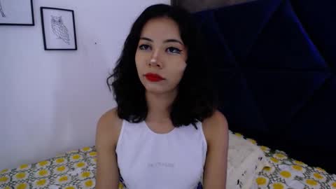 Snapshot of akane_uwu chatting on 10/08/25, 04:04 A K A N E U W U online show from 10/08/25, 04:04