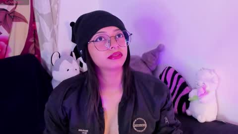 Akari online show from 01/06/26, 12:14