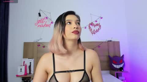 Snapshot of akatsumi_ chatting on 10/17/25, 10:45 Akartsumi online show from 10/17/25, 10:45
