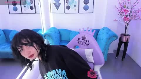 Azaka  online show from 04/22/26, 12:39