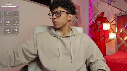 Snapshot of akazaboy chatting on 12/28/24, 05:23 akazaboy online show from 12/28/24, 05:23