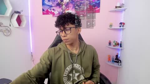 Snapshot of akazaboy chatting on 01/12/25, 04:21 akazaboy online show from 01/12/25, 04:21