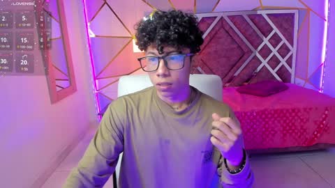 Snapshot of akazaboy chatting on 01/31/25, 04:25 akazaboy online show from 01/31/25, 04:25