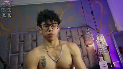 Snapshot of akazaboy chatting on 02/21/25, 05:35 akazaboy online show from 02/21/25, 05:35