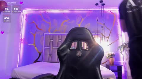 Snapshot of akazaboy chatting on 10/09/25, 08:18 akazaboy online show from 10/09/25, 08:18