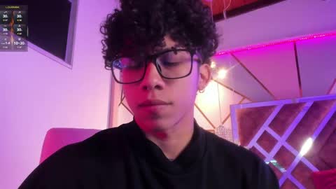 akazaboy online show from 04/16/26, 05:52