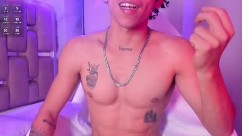 akazaboy online show from 06/11/26, 08:29